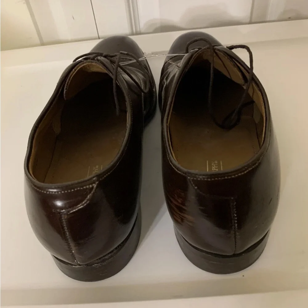 Johnston & Murphy elegant dark